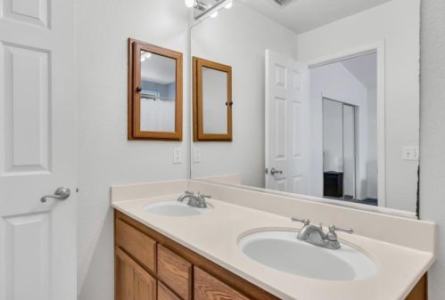 8970 Vista Campo Way, Elk Grove CA  95758-6266 exterior