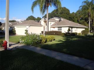 414 Baytree Blvd, Tavares, FL 32778-4599