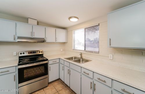3341 Elson Ave, Tucson AZ  85730-2206 exterior