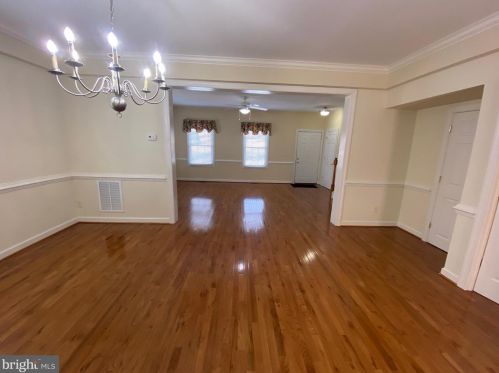 135 Church St, Woodstock VA  22664-1718 exterior