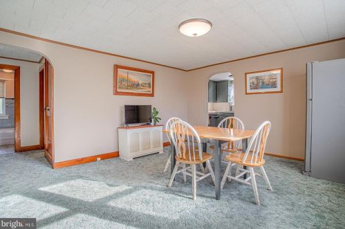 385 Zynn Rd, Downingtown PA  19335-1146 exterior