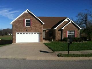 3152 Holly Pt, Clarksville, TN 37043-8438