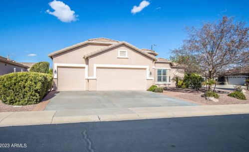 3874 County Down Dr, Chandler, AZ 85249-8984