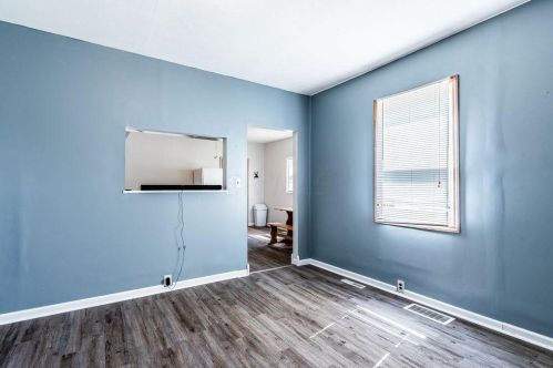 302 Calhoun St, Mount Vernon OH  43050-2012 exterior