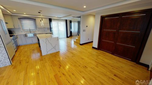 33 Berkshire Rd, Old Bridge NJ  08857-1601 exterior