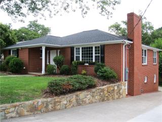 1107 Irving St, Winston Salem, NC 27103-4420