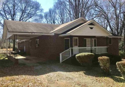 521 Front St, Liberty, SC 29657-1052