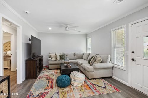 1509 Pony Ave, Beaufort SC  29906-5703 exterior