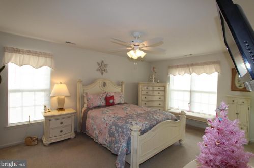 46 Meadowview Dr, Pilesgrove NJ 08098-2539 exterior