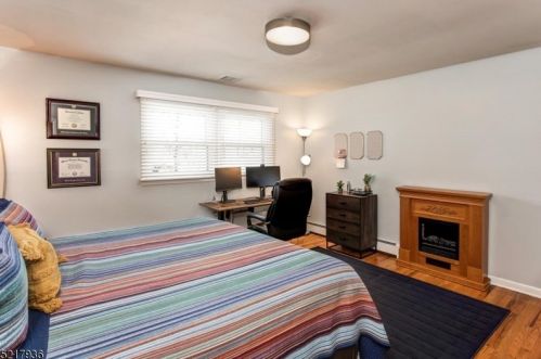 24 Serpentine Rd, Skyline Lakes NJ  07456-2521 exterior