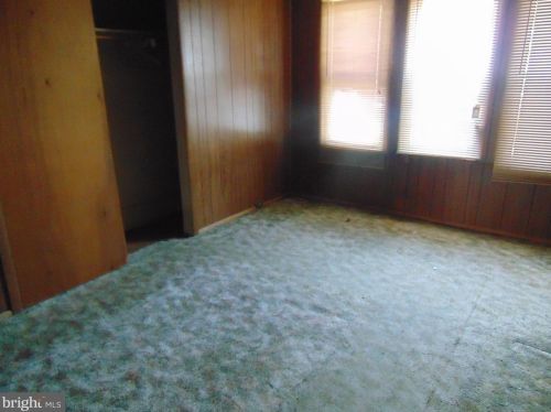 240 Cedar Ave, Camden NJ  08107-2404 exterior