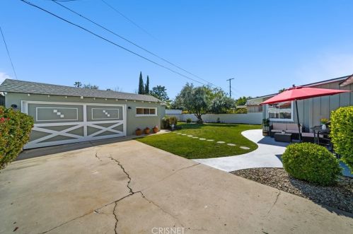 14950 Leadwell St, Van Nuys CA 91406-3030 exterior