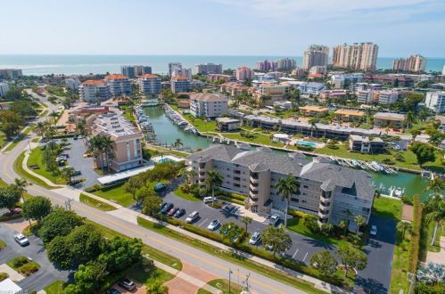 870 Collier Ct, Marco Island, FL 34145-6590