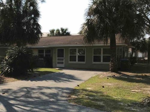 16 Blue Crab Ln, Ochlockonee Bay, FL 32346-2701
