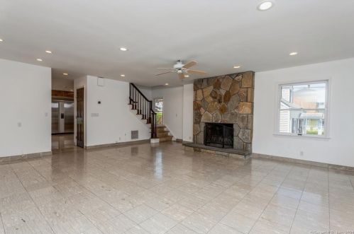 143 Southfield Ave, Stamford, CT 06902-7731