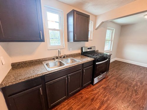 827 Woodward St, Mckeesport PA  15132-1660 exterior