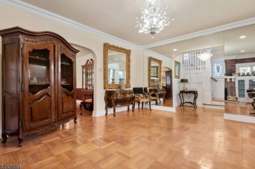 64 Shephard Ave, Newark NJ  07112-2525 exterior