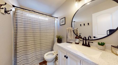 2237 Heritage Manor Dr, Riverbank CA  95367-2649 exterior