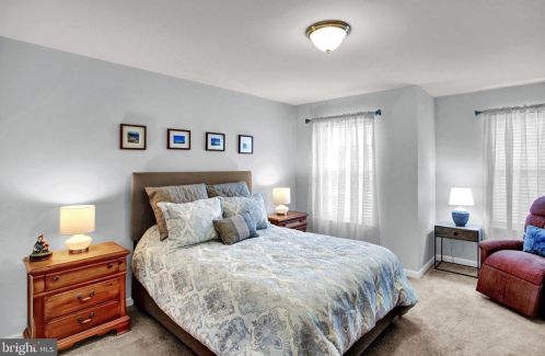 4 Ledgestone Dr, Siddonsburg PA  17019-9805 exterior