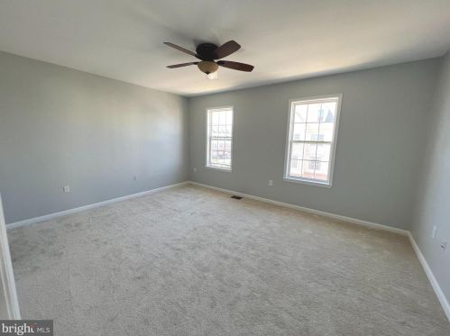 14506 Kylewood Way, Gainesville VA  20155-6233 exterior