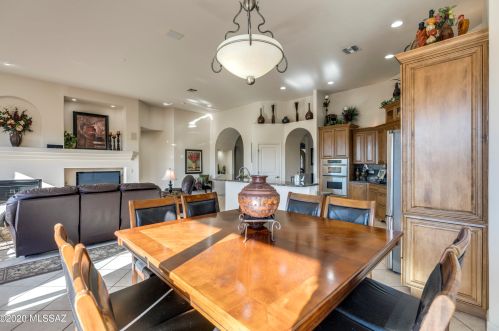 976 Josephine Saddle Pl, Green Valley AZ 85614-6302 exterior