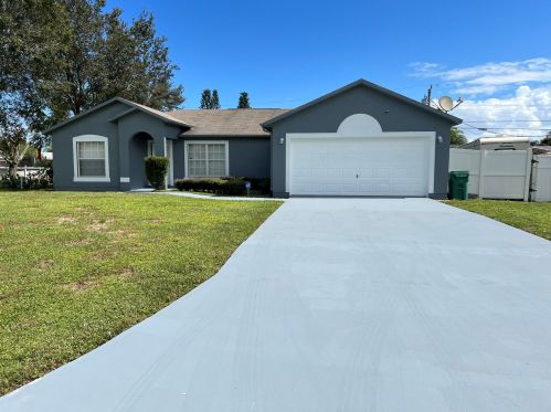 421 Oleander Ave, Fort Pierce FL  34952-1343 exterior