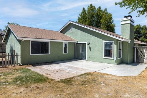 1457 Condor Ln, Templeton CA  93465-9808 exterior