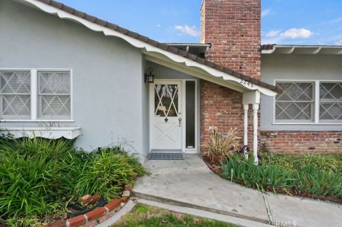 2246 Altura Ave, Orange, CA 92867-1843