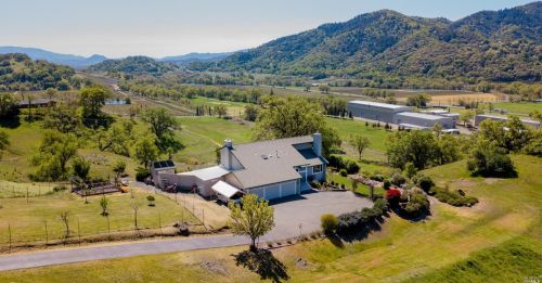 858 Sanel Dr, Ukiah CA  95482-9604 exterior