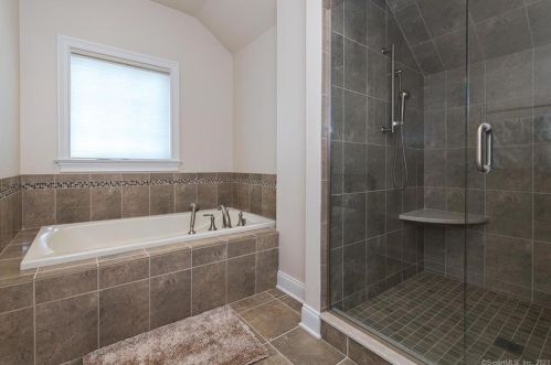 18 Heron Pond Rd, Essex CT  06426-1466 exterior
