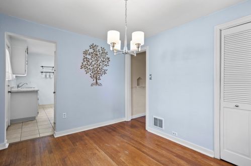 27 Christler St, Pittsburgh PA 15223-2038 exterior