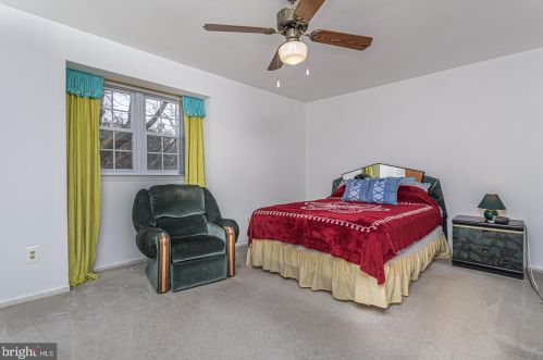 722 Girard Ave, Lansdale PA 19446-5266 exterior