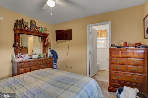 4 Holly Ct, Lees Cross Roads PA  17257-8749 exterior