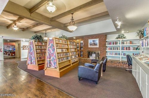 25403 Wyoming Ave, Chandler AZ  85248-6460 exterior