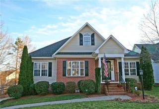6672 Elm Hill Dr, Clemmons, NC 27012-7829