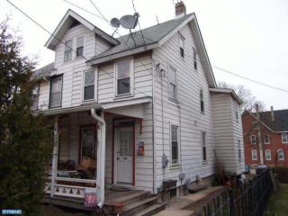 149 3rd St, Oxford, PA 19363-1425
