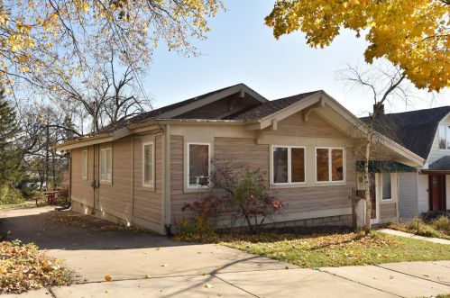 417 Fairview Ave, Waukesha, WI 53188-5021
