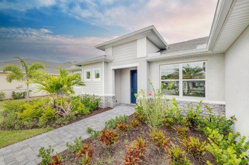 2329 Alminar St, Fort Pierce FL  34953-7410 exterior