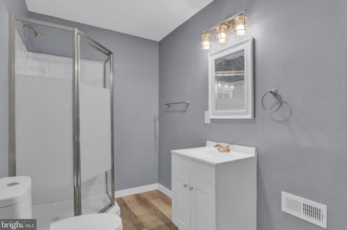 60 Gordon Dr, Carlisle PA  17013-8603 exterior