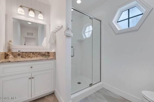 820 Mandalay Bch Rd, Oxnard CA 93035-1078 exterior