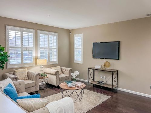 308 Kapalua Bay Cir, West Pittsburg CA  94565-7906 exterior