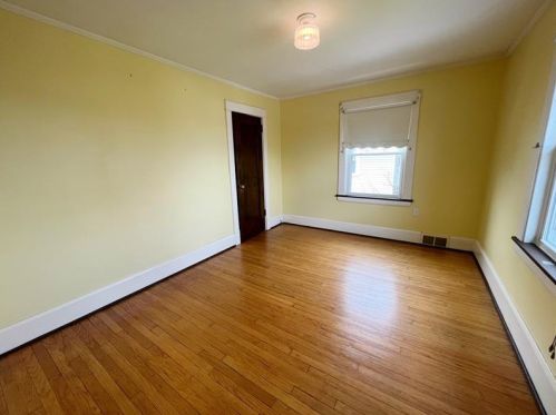 311 College Ave, Grove City PA 16127-1208 exterior