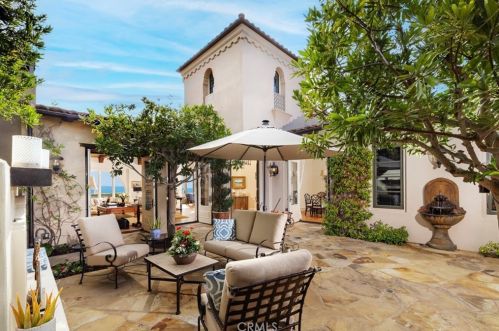 18 Surfspray Blf, Newport Beach, CA 92657-2141