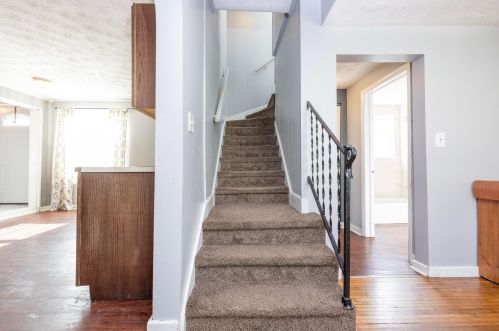 725 Eastern Ave, Bellefontaine OH  43311-2615 exterior