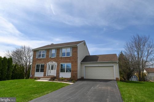 16 Old Farm Ln, Tolna, PA 17349-9408