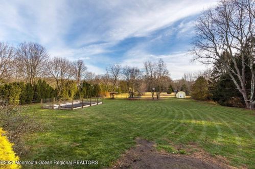 220 Long Swamp Rd, Plumsted Township NJ  08533-2028 exterior
