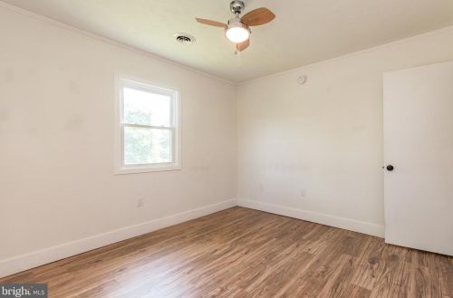 1642 Ox Rd, Edinburg VA  22824-3024 exterior