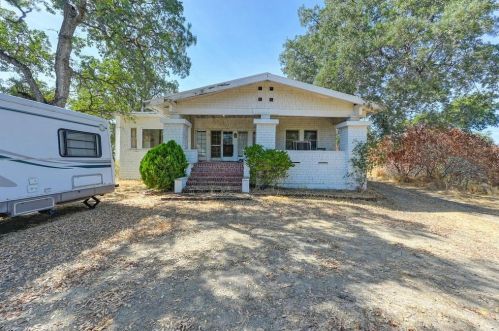 8240 Ridge Rd, Newcastle, CA 95658-9427