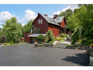 500 Hill Rd, Stowe, VT 05672-4506