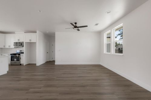 6081 Maxwood Dr, Paradise CA  95969-4348 exterior